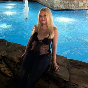 Meet your Posher, Taylor